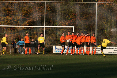 2007_11_17 Lo Sparta 30 - GVV63 1 - 0