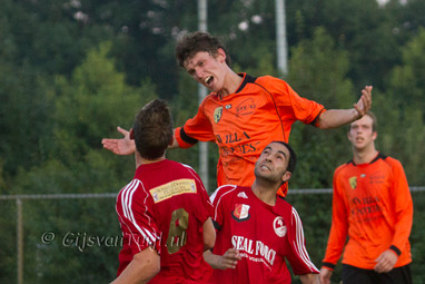 2013_08_27 Lo Oisterwijk 1 - GVV'63 1 3 - 2 (Beker)