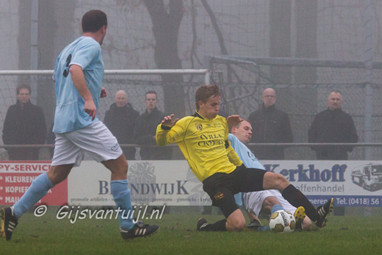 2013_11_16 Lo GVV'63 1 - SV Meerkerk 1 0-1