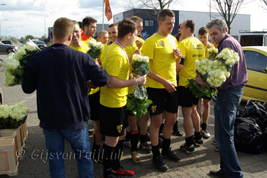 2013_04_27 Lo De derde Helft GVV'63 1 Kampioen