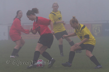 2012_11_24 Lo GVV'63 VR1 - SV Meerkerk VR1 2-4