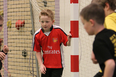 2010_12_28 Lo Toernooi E elftal in Cambium