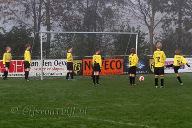2011_11_19 Lo GVV'63 E2 - SVW E2 5 - 3 KAMPIOEN