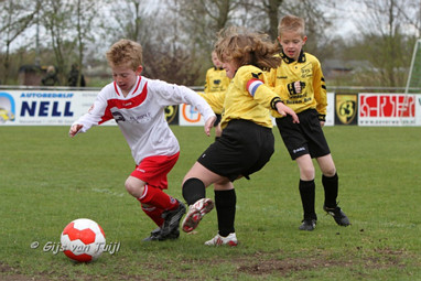 2012_04_07 Lo GVV'63 F2 - Dussense Boys F2 GVV Kampioen