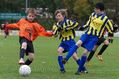 2012_11_03 Lo GVV'63 D2 - Hurwenen D3 2 - 0