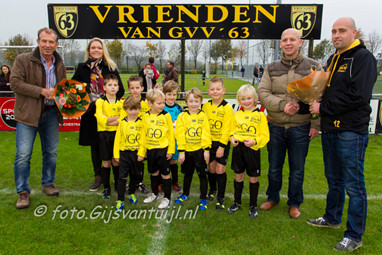 2014_11_15 Lo GVV'63 F2 Sponsors en groepsfoto