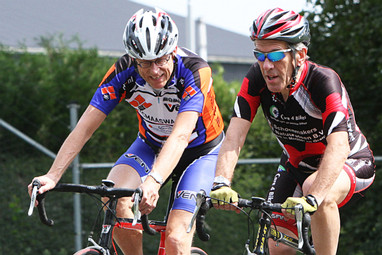 2011_08_04 Lo Wielrennen 60+ Maas Waal
