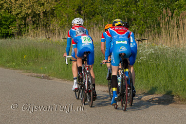 2013_05_27 Lo 3e tijdrit Zaltbommel Delwijnse Gamerse polder