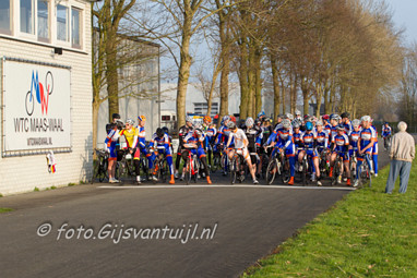 2015_04_08 Lo WTC MaasWaal Zomeravond Comp